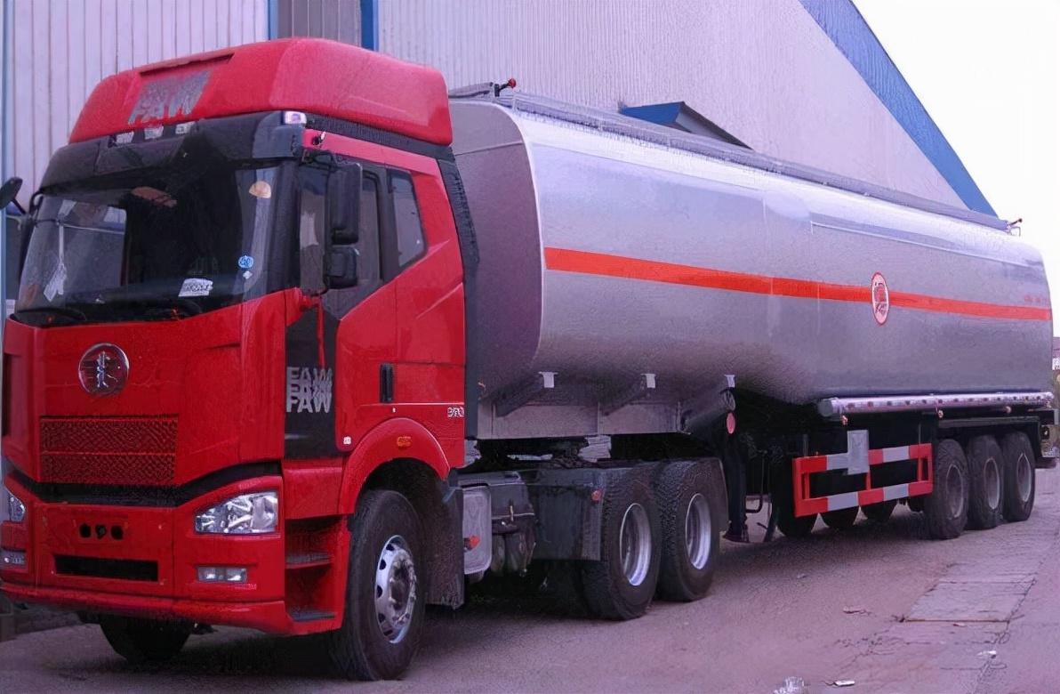 道路普通货物运输中危险品运输的准入条件